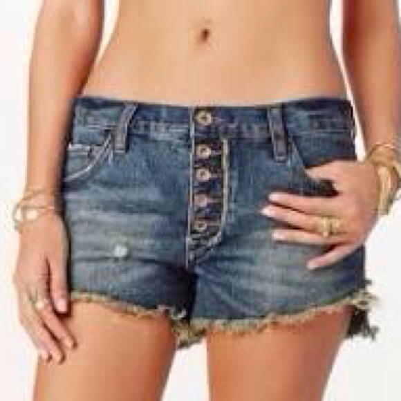 Free People cutoff denim shorts! New with tags - Picture 2 of 8